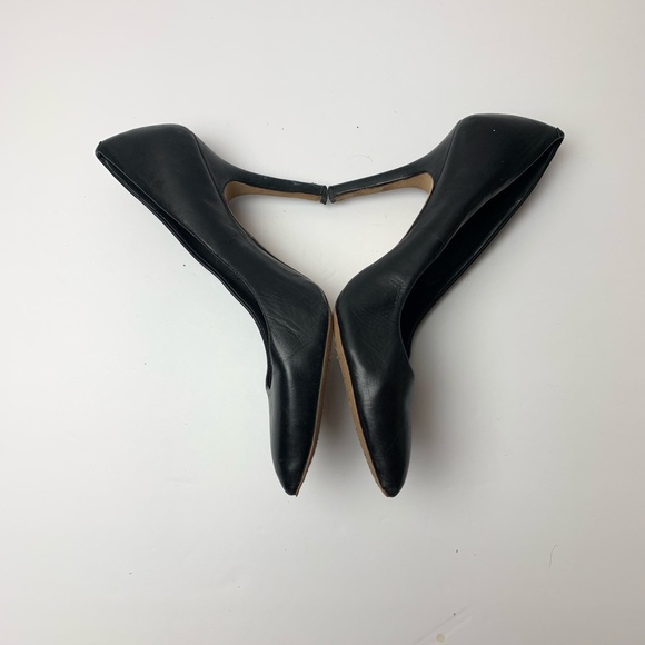 Vince Camuto Black Leather Classic Pumps - Picture 5 of 7